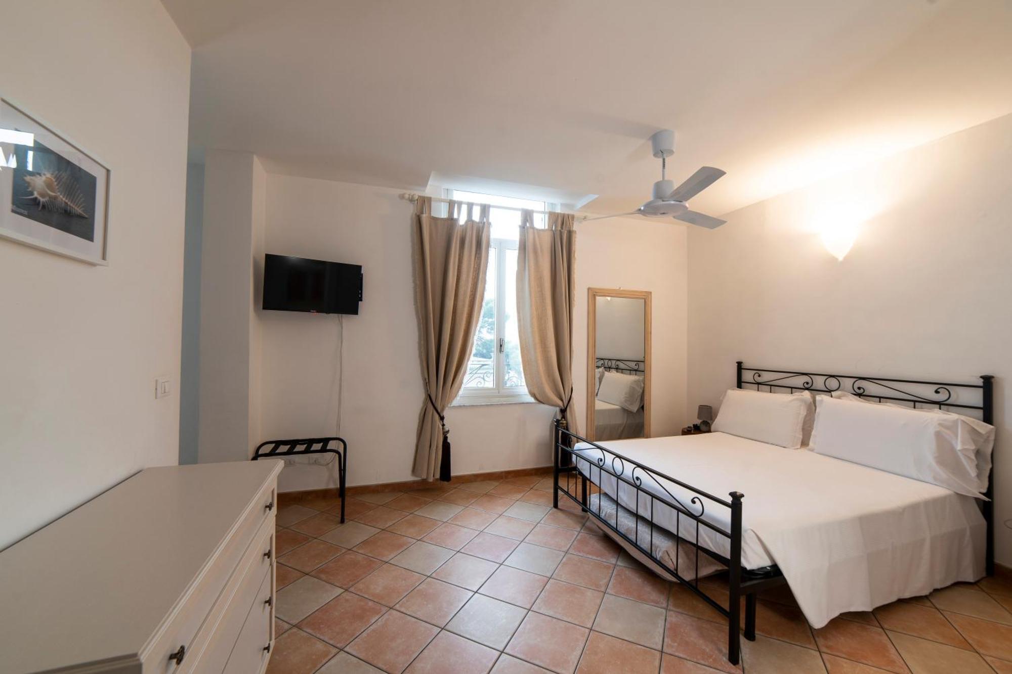 Hotel Miramare Spotorno Rum bild