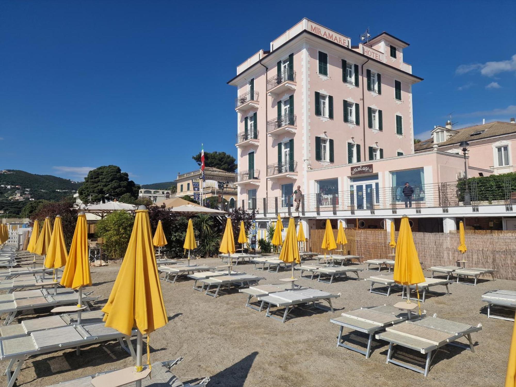 Hotel Miramare Spotorno Exteriör bild